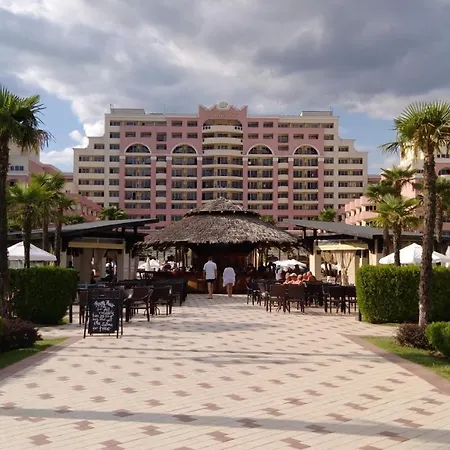 Private Apartment In Sunny Beach ساني بيتش